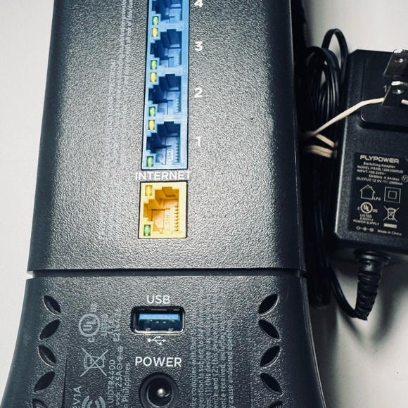 Spectrum SAC2V1A WiFi Router Wireless Internet Router With Power Adapter - Picture 6 of 7